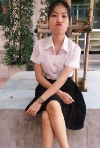 คอลเสียวนักศึกษา เสียงไทยชัดเจนตั้งกล้องนั่งแหกหีโชว์ในห้องน้ำ