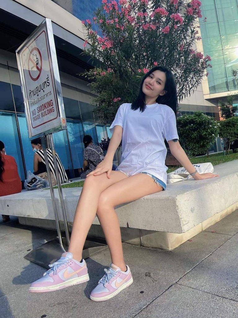 รูปโป๊ สาวร่านสุดเงี่ยนขย่มควยผัวจนน้ำไหลเยิ้มก่อนโดนน้ำขาวขุ่นแตกเลอะคารูอย่างเด็ดเจอควยใหญ่แทบจุก ภาพโป๊