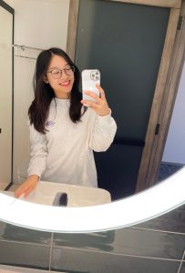 รูปโป๊ น้องเปอรี่ สาวแว่นน่ารักหีเนียนๆน่าเลียมาก